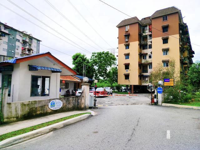 Apartment for sale in Country Heights Damansara, Kuala Lumpur