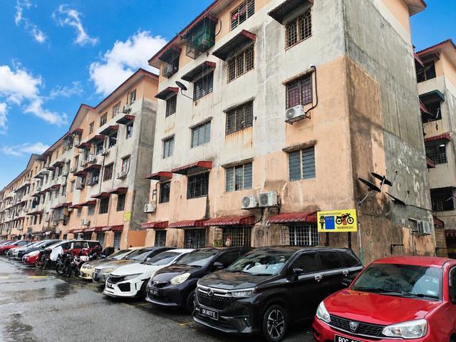 Apartment for sale in Petaling, Damansara Damai