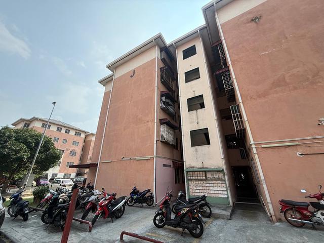 Apartment for sale in Port Klang, Selangor