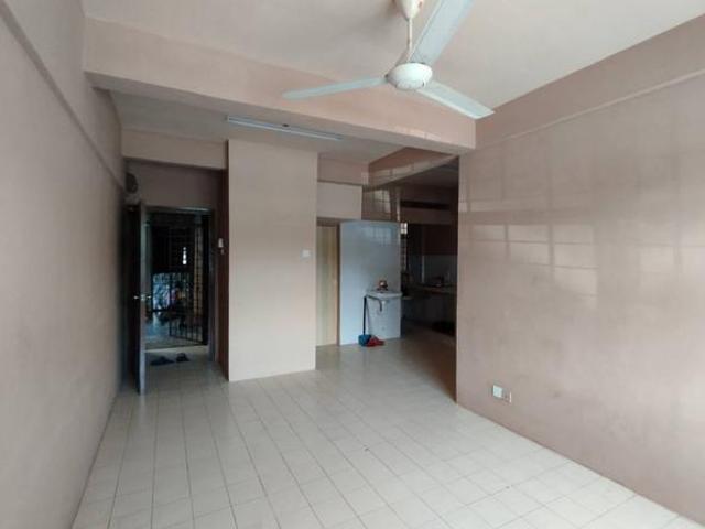 Flat for sale in Kajang, Langat