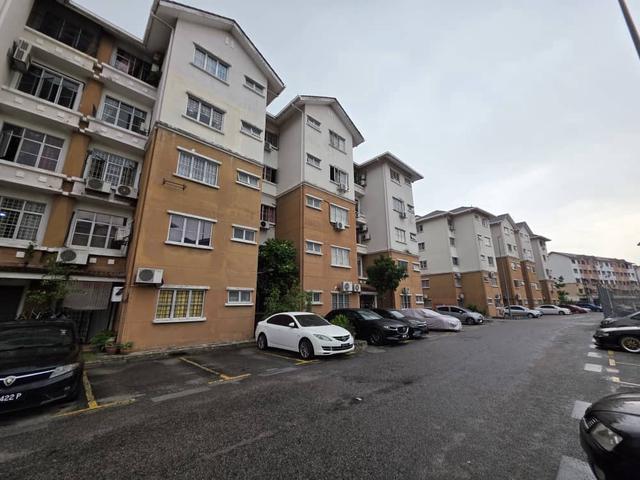 Apartment for sale in Petaling, Damansara Damai