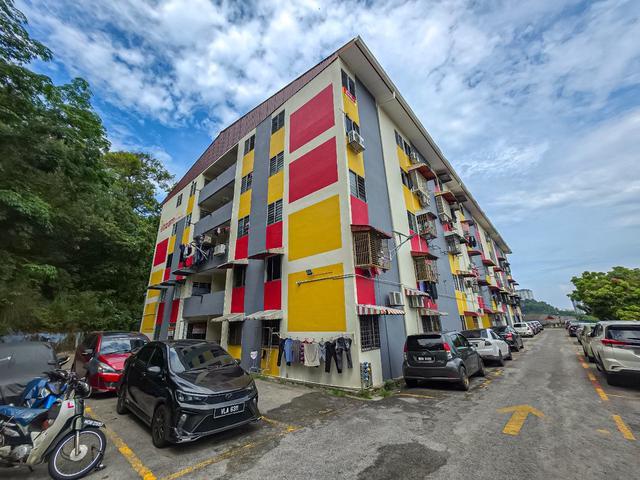 Flat for sale in Kajang, Langat