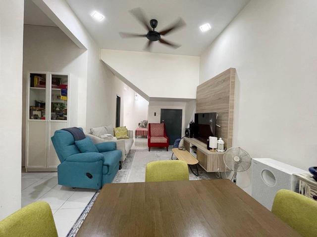 Townhouse for sale in Tanjong Sepat, Selangor