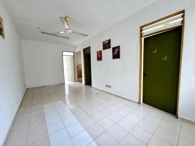 Apartment for sale in Petaling, Damansara Damai