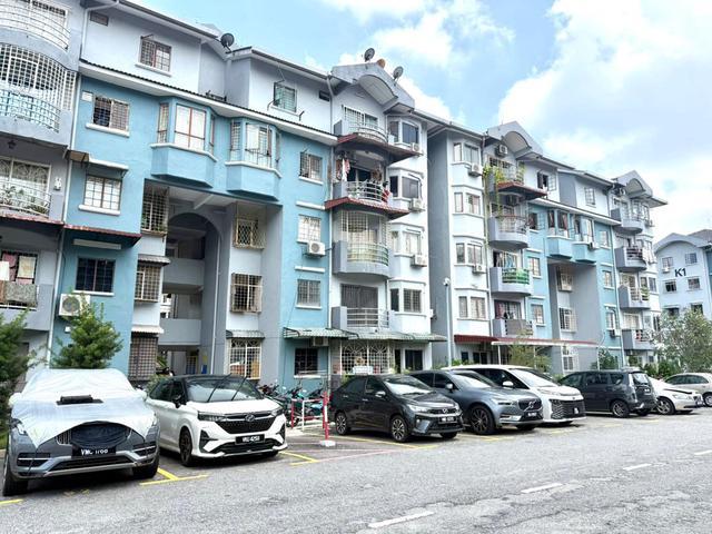 Apartment for sale in Country Heights Damansara, Kuala Lumpur