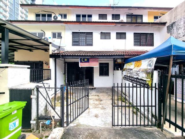 Terraced House for sale in Country Heights Damansara, Kuala Lumpur