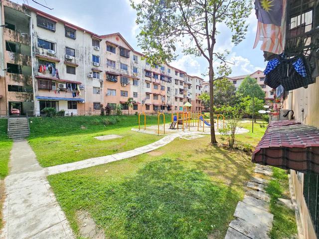 Apartment for sale in Petaling, Damansara Damai