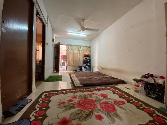 Flat for sale in Petaling, Subang Jaya