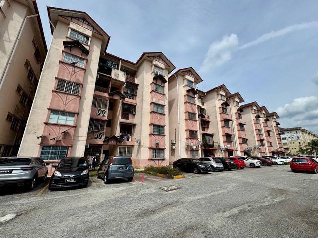 Apartment for sale in Petaling, Alam Impian