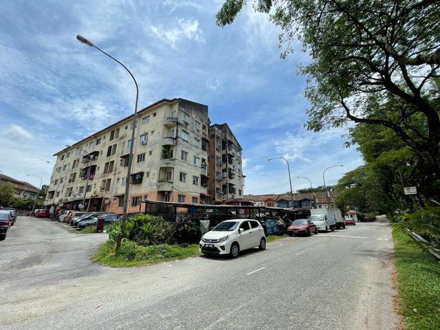 Apartment for sale in Kajang, Langat