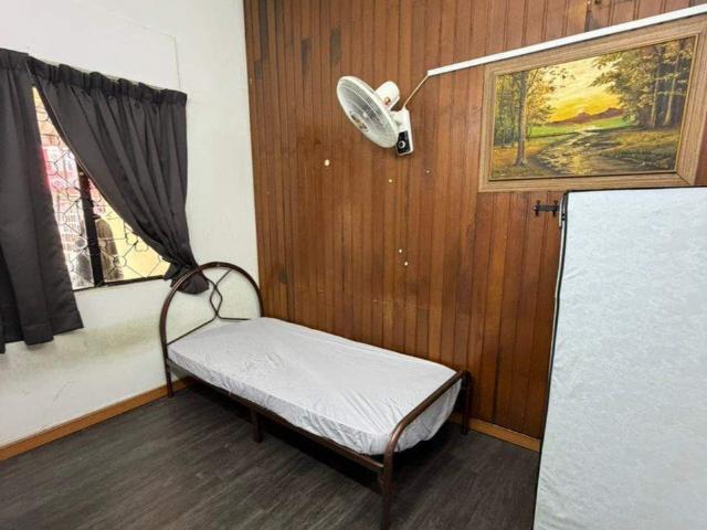 Room for rent in Petaling, Damansara Damai