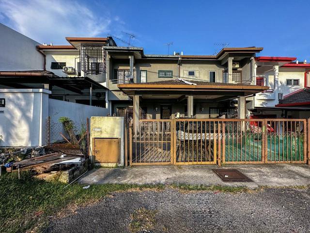 Terraced House for sale in Seri Kembangan, Majlis Bandaraya Subang Jaya