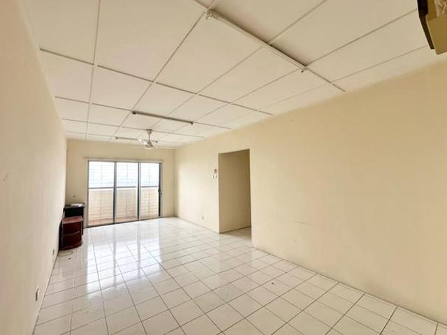 Apartment for sale in Puchong, Majlis Bandaraya Subang Jaya