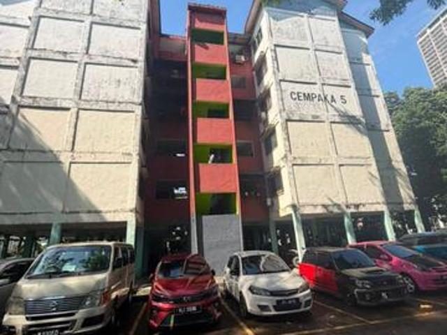 Apartment for sale in Petaling, Damansara Damai