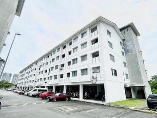 Flat for sale in Petaling, Subang Jaya