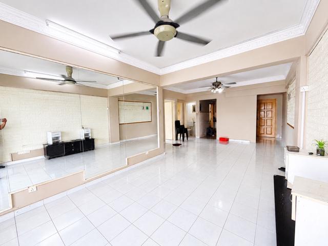 Apartment for sale in Kajang, Langat
