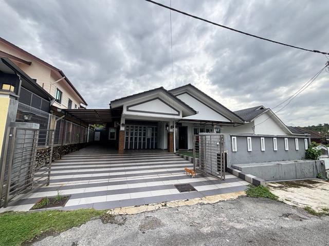 Bungalow for sale in Petaling, Alam Impian
