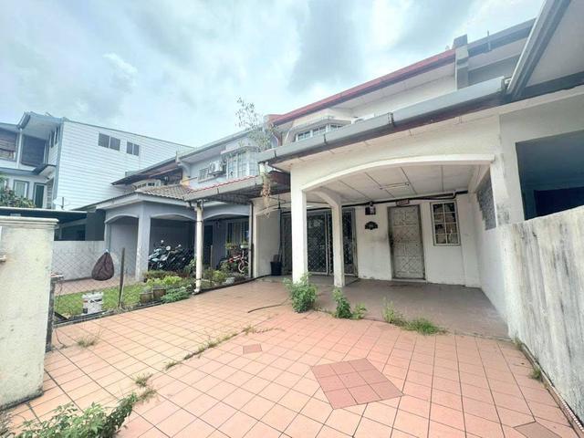 Terraced House for sale