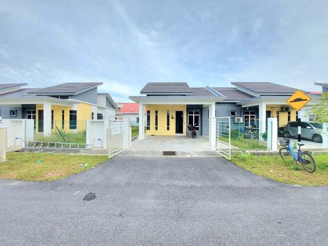 Residential House for sale in Tanjong Sepat, Selangor