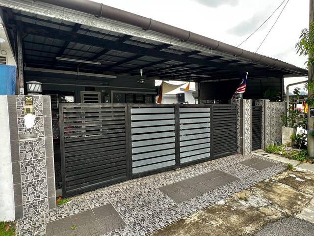 Residential House for sale in Batu Caves, Selangor