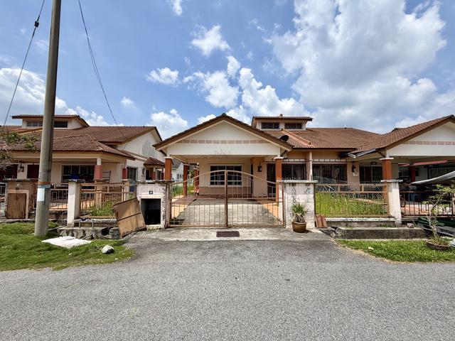 Residential House for sale in Tanjong Sepat, Selangor
