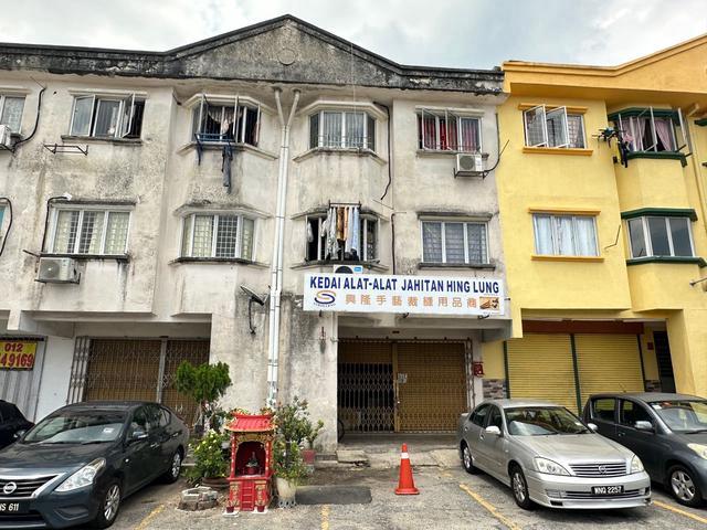 Flat for sale in Selayang, Selangor