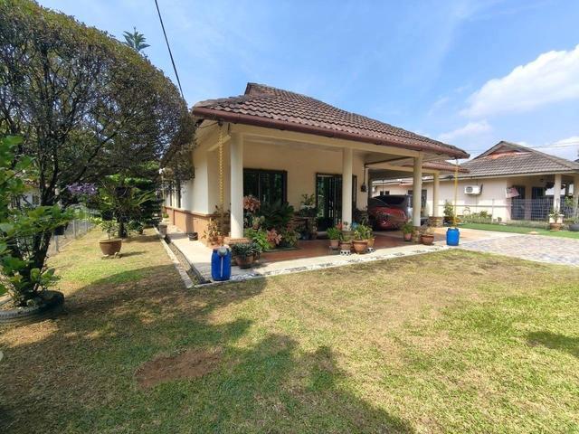 Bungalow for sale in Selayang, Selangor