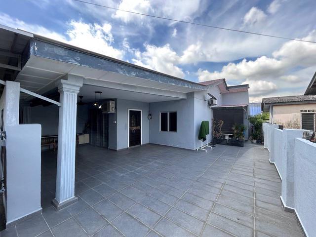 Residential House for sale in Kajang, Langat