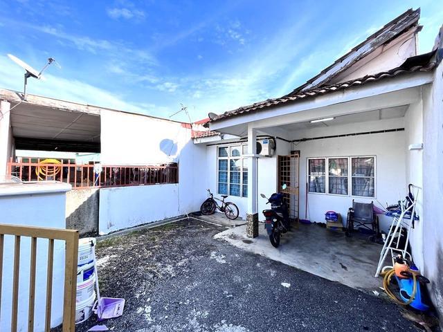Terraced House for sale in Kuala Selangor, Selangor