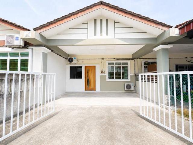Terraced House for sale in Kuala Selangor, Selangor
