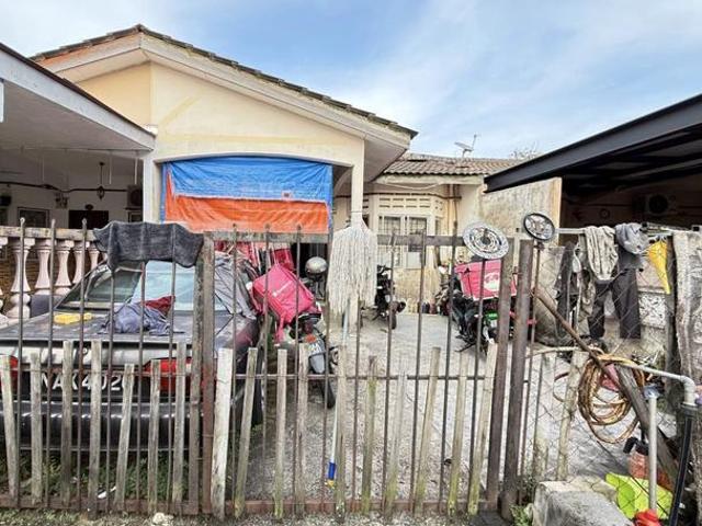 Terraced House for sale in Paroi, Seremban