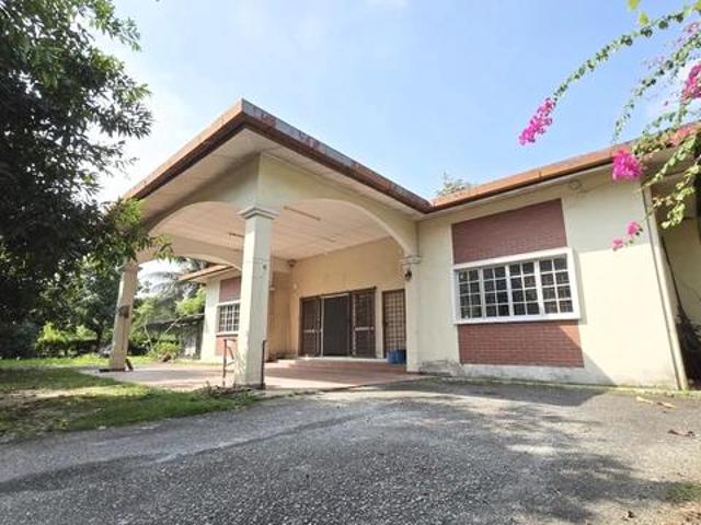 Bungalow for sale in Shah Alam, Petaling