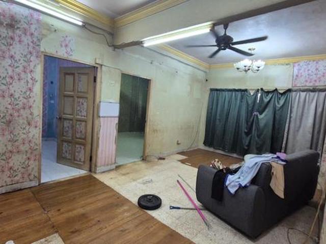 Flat for sale in Kajang, Langat