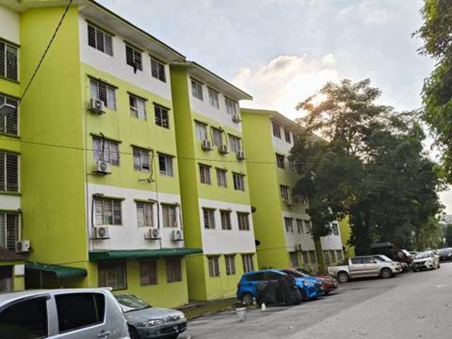 Flat for sale in Petaling, Subang Jaya