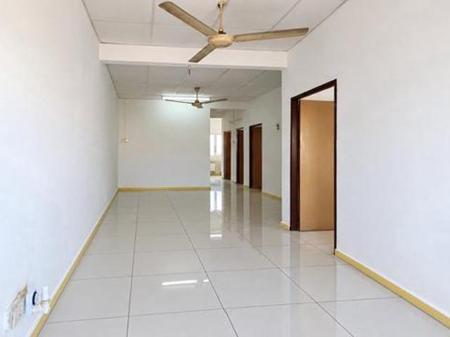 Townhouse for sale in Paya Rumput