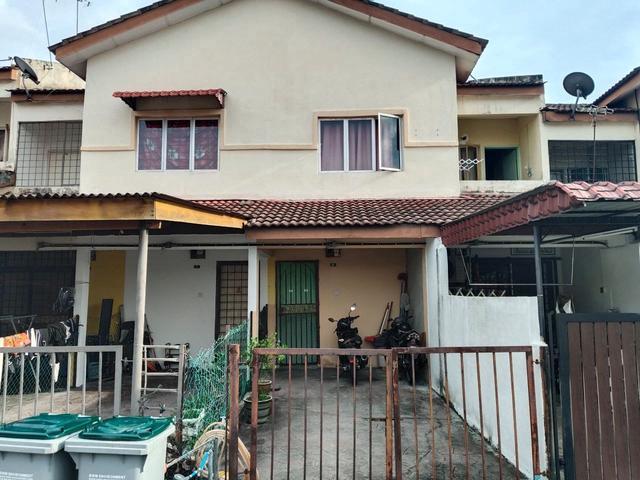 Townhouse for sale in Sendayan Village, Negeri Sembilan