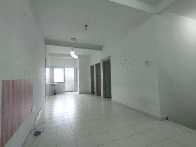 Townhouse for sale in Sendayan Village, Negeri Sembilan
