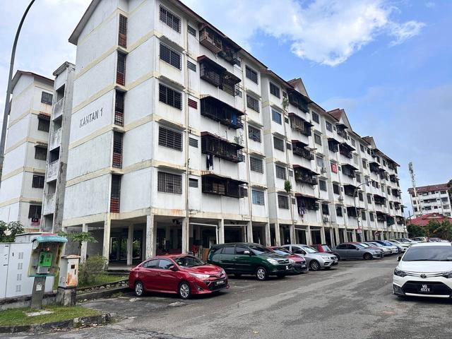 Flat for sale in Petaling, Damansara Damai