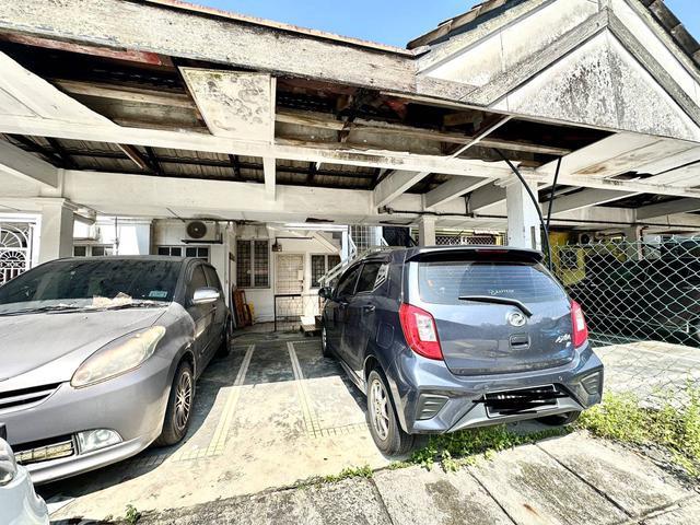 Townhouse for sale in Country Heights Damansara, Kuala Lumpur