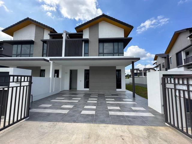 Residential House for sale in Kajang, Langat