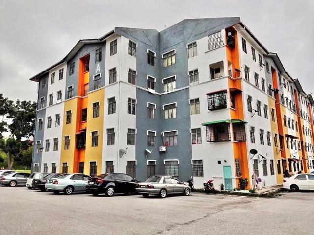 Flat for sale in Tanjong Sepat, Selangor