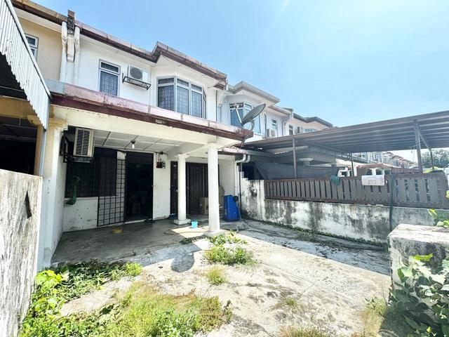 Terraced House for sale