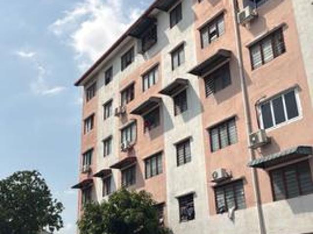 Flat for sale in Petaling, Alam Impian