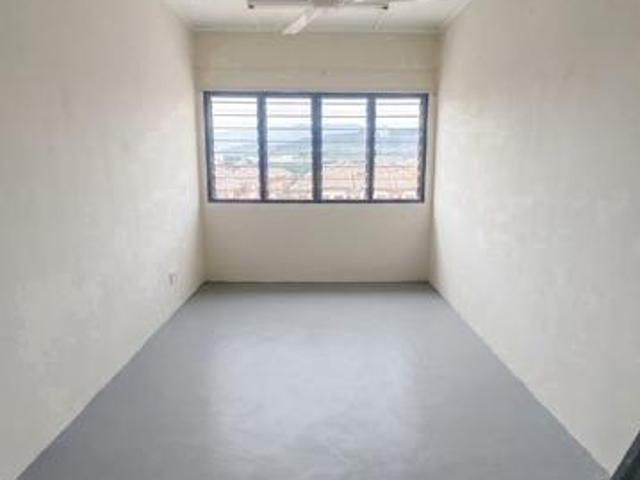 Flat for sale in Petaling, Damansara Damai