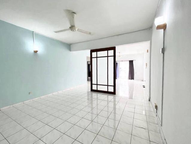 Condominium for sale in Petaling, Damansara Damai