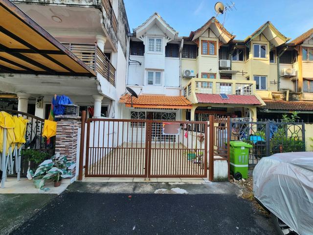 Terraced House for sale in Country Heights Damansara, Kuala Lumpur