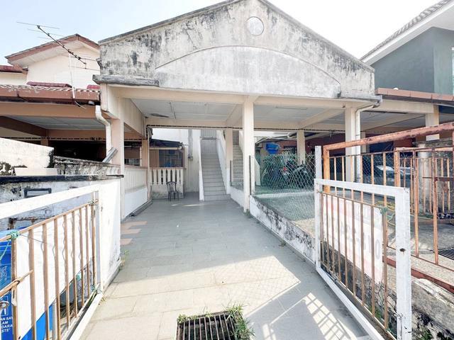 Townhouse for sale in Petaling, Alam Impian