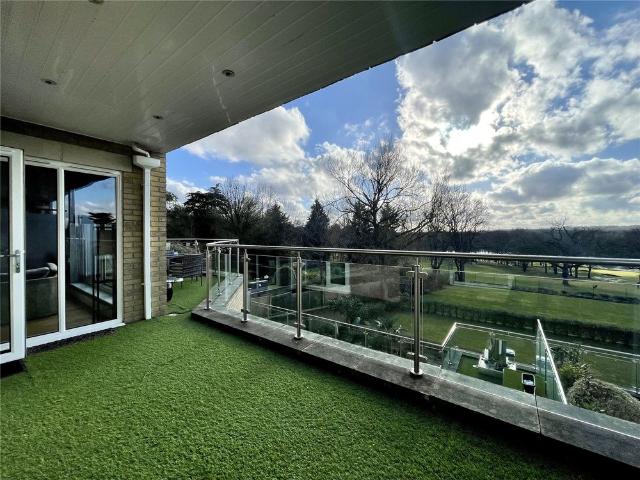 Apartment for rent in London Borough of Enfield, Greater London