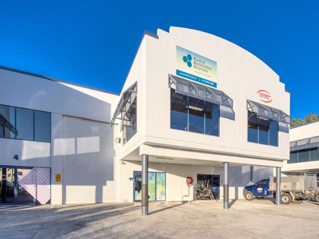 Warehouse for rent in Toombul, Queensland