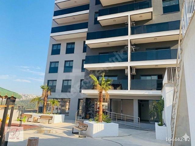 Karabağlar, İzmir içerisinde satılık mülk